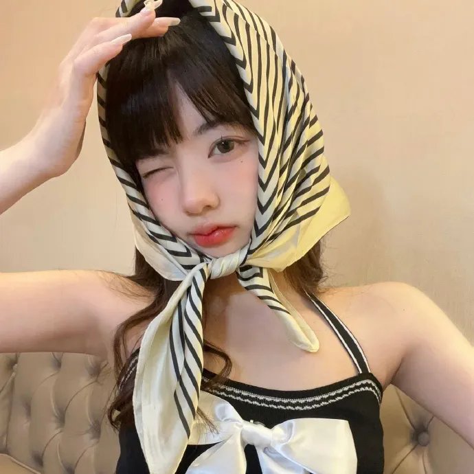 我的篡位替身 海报