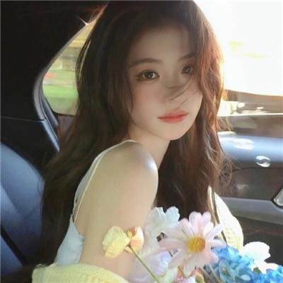 搏击傲娇小女生 海报