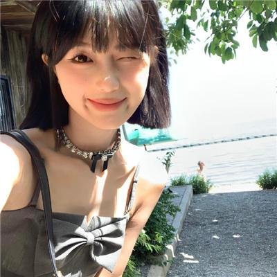 香岛美人窝 海报